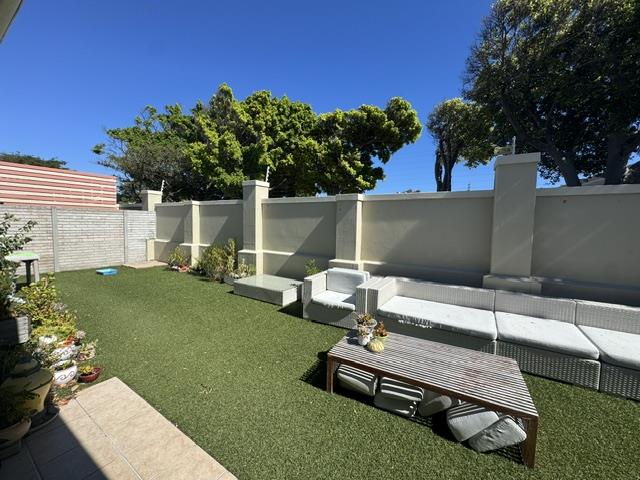 To Let 3 Bedroom Property for Rent in Royal Ascot Western Cape